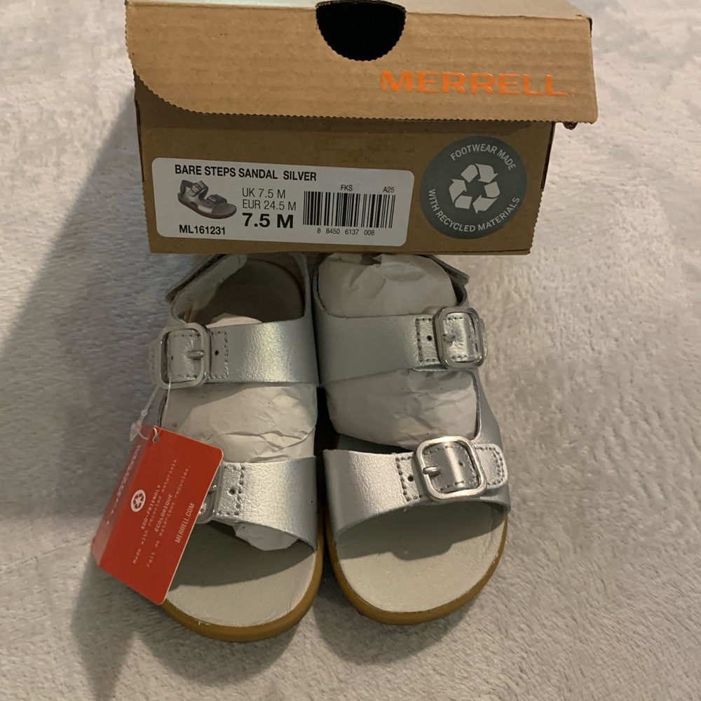 New In Box Toddler Girls 7.5M Regular Merrell Bare Steps Silver‎ Sandals Shoes